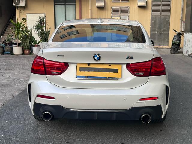 BMW Brilliance 1 Series 2019 Model 120i M Sport Leading Edition Used Car for Sale in Ghana -u23043981 | ZEEX AUTO