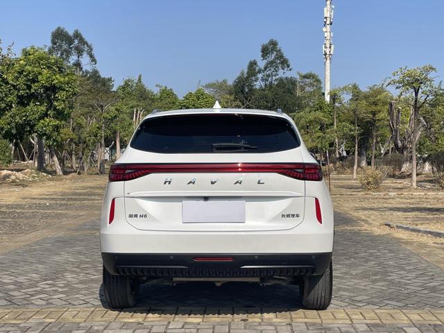GWM H6 2024 1.5T Automatic 2WD Classic Edition Used Car for Sale in Ghana -u22941763 | ZEEX AUTO