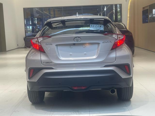 GAC Toyota C-HR 2020 Model 2.0L Leading Version Used Car for Sale in Ghana -u22574257 | ZEEX AUTO
