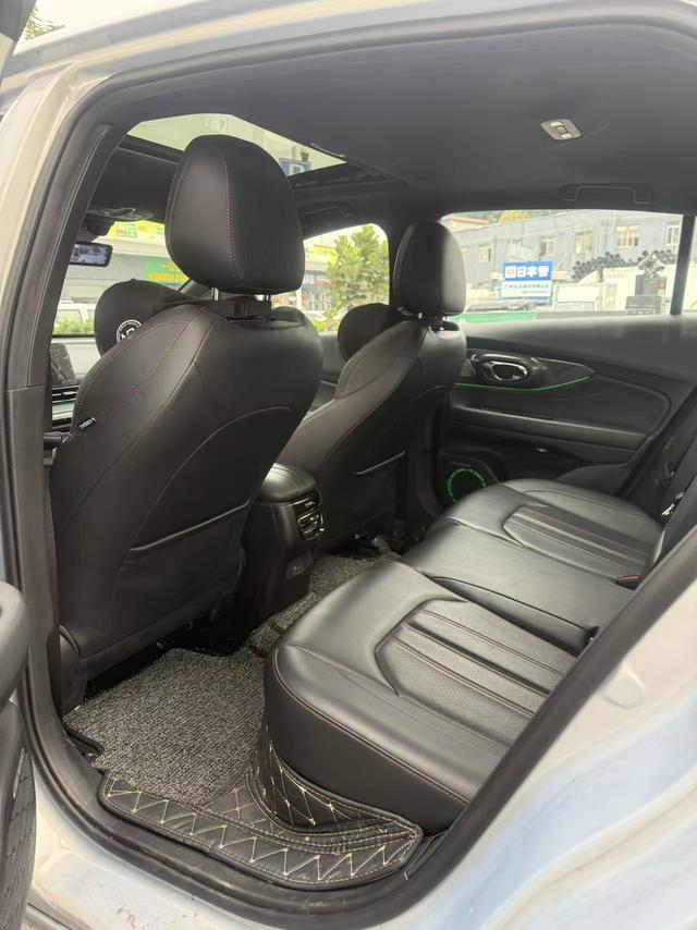 GAC Trumpchi EMPOW 2023 2.0L DHT Intelligent Hybrid Version Used Car for Sale in Ghana -u22138947 | ZEEX AUTO