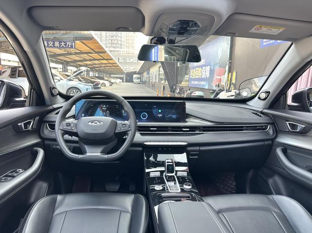 Chery Tiggo 8 PLUS 2022 290TGDI DCT Haoqing Edition+ Used Car for Sale in Ghana -u22589451 | ZEEX AUTO