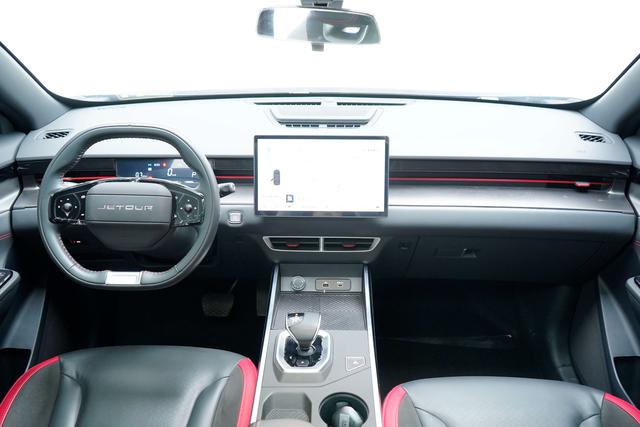 Chery Jetour Dasheng 2023 1.5T DCT Star PRO Used Car for Sale in Ghana -u22571516 | ZEEX AUTO