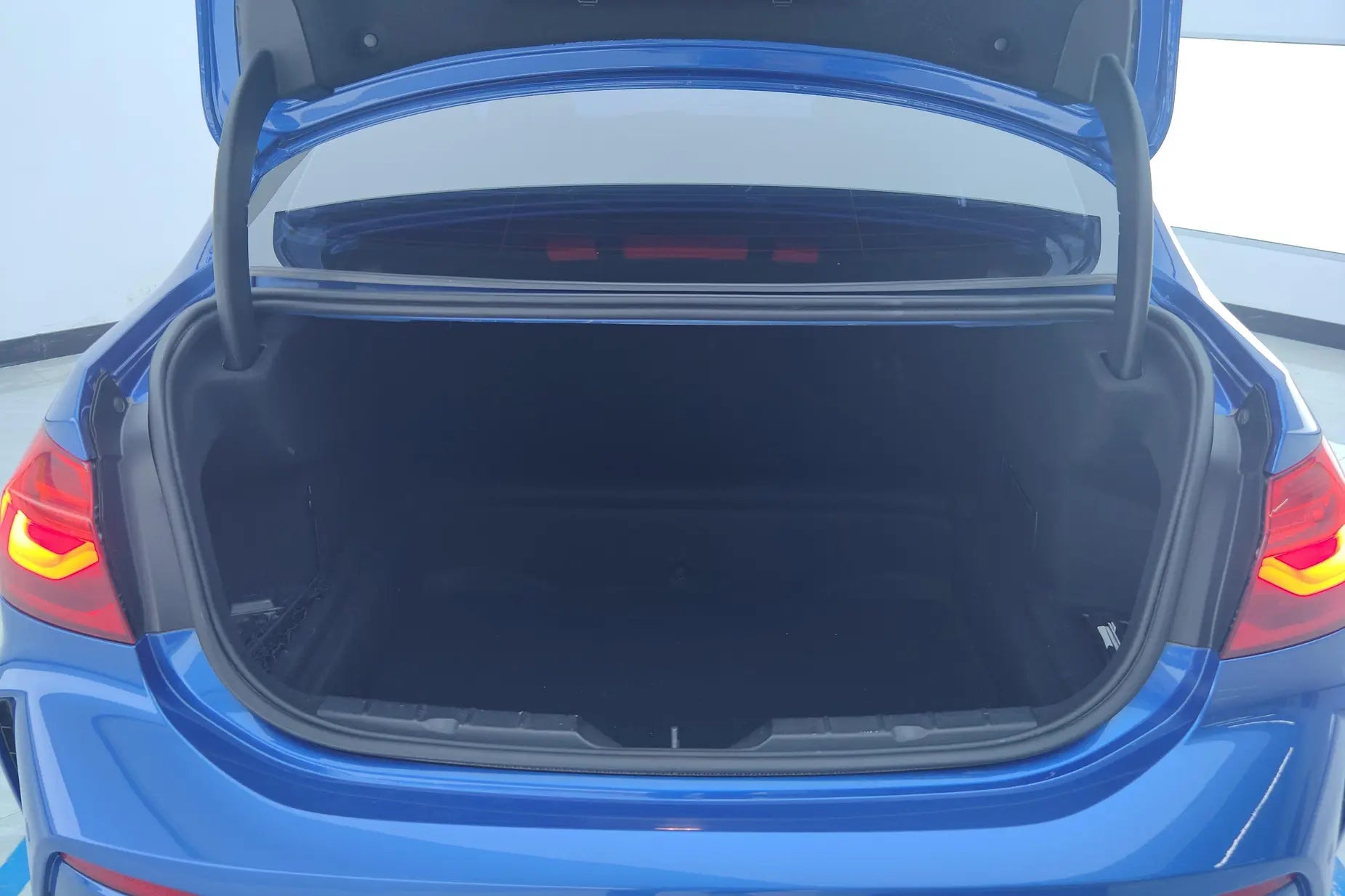 BMW Brilliance 1 Series 2019 Model 120i Leading M Sport Package -u21517298 | ZEEX AUTO