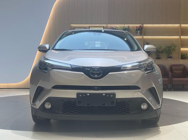 GAC Toyota C-HR 2020 Model 2.0L Leading Version Used Car for Sale in Ghana -u22574257 | ZEEX AUTO