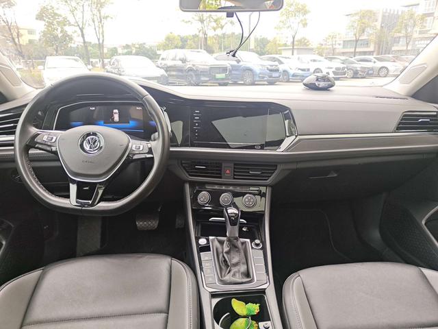 FAW-Volkswagen Sagitar 2022 200TSI DSG Premium Edition Used Car for Sale in Ghana -u22933039 | ZEEX AUTO