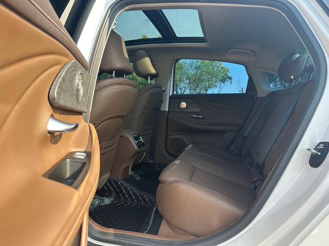 Chery Arrizo 8 2023 High-performance Version 2.0T DCT Jin Used Car for Sale in Ghana -u22927278 | ZEEX AUTO