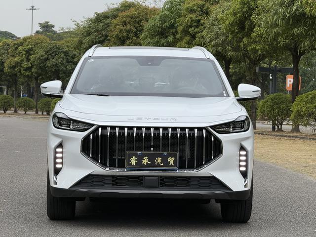 Chery Jetour X70 PLUS 2025 Champion Edition 1.5T DCT Champion MAX+ 7-seater Used Car for Sale in Ghana -u22762467 | ZEEX AUTO