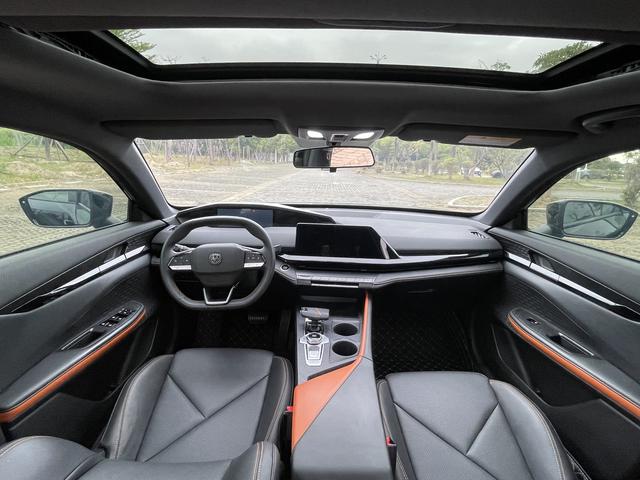 Changan UNI-V iDD 2023 Model iDD 113km Intelligent Fun Version (Quick Edition) Used Car for Sale in Ghana -u22801927 | ZEEX AUTO