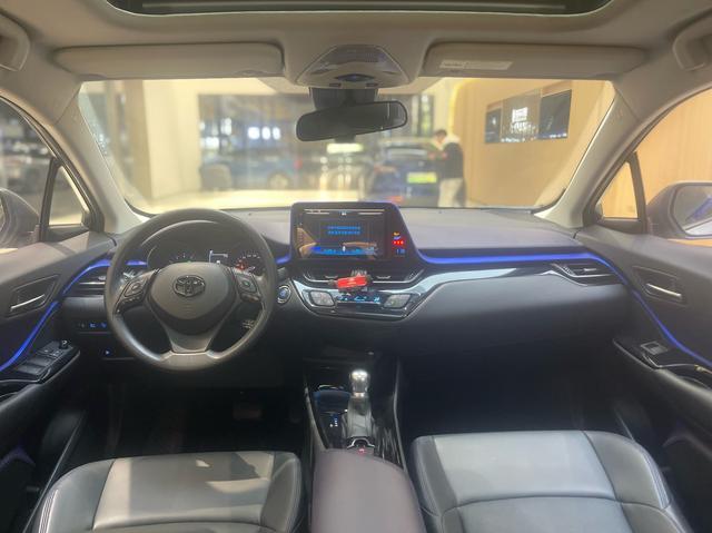GAC Toyota C-HR 2020 Model 2.0L Leading Version Used Car for Sale in Ghana -u22574257 | ZEEX AUTO