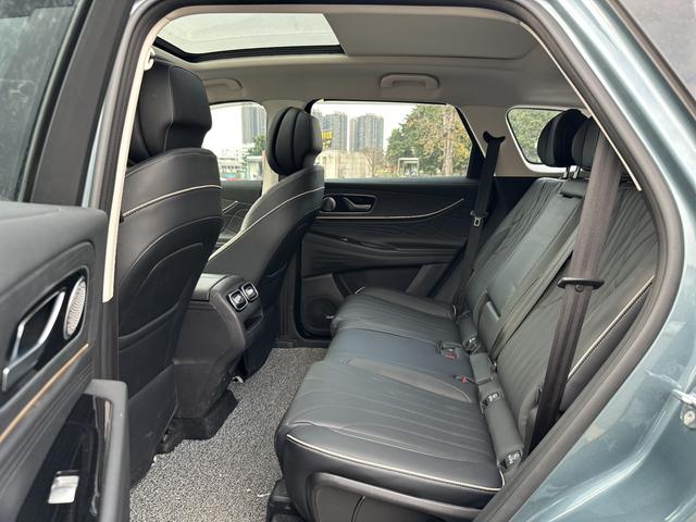 Chery Tiggo 9 2023 Model 2.0T DCT 2WD Leading Version 5-Seater Used Car for Sale in Ghana -u22848188 | ZEEX AUTO