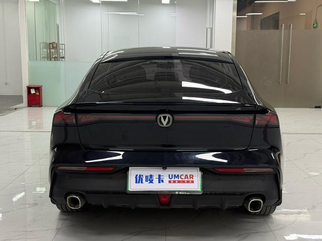 Changan UNI-V iDD 2023 Model iDD 113km Smart Cool Version Used Car for Sale in Ghana -u22550603 | ZEEX AUTO