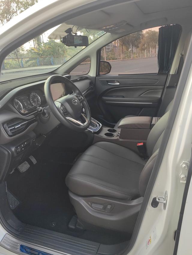 GAC Trumpchi M6 2019 Model 270T Automatic Premium Version 6-seat National VI Used Car for Sale in Ghana -u22599898 | ZEEX AUTO