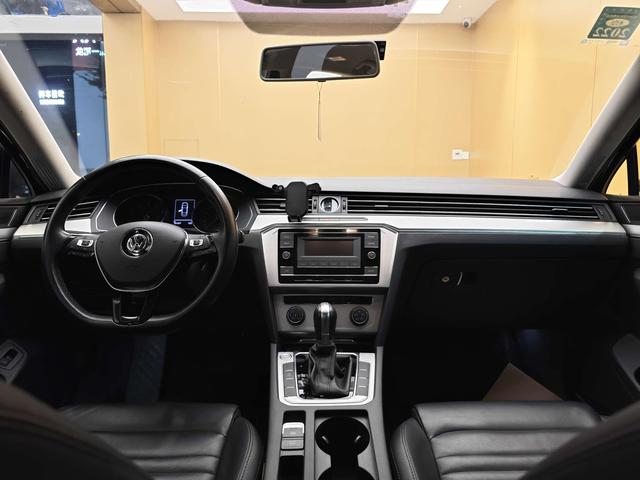 FAW-Volkswagen Magotan 2019 280TSI DSG Comfort Version (National VI) Used Car for Sale in Ghana -u22962720 | ZEEX AUTO