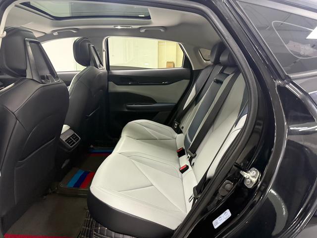 Changan UNI-V iDD 2023 Model iDD 113km Smart Cool Version Used Car for Sale in Ghana -u22550603 | ZEEX AUTO