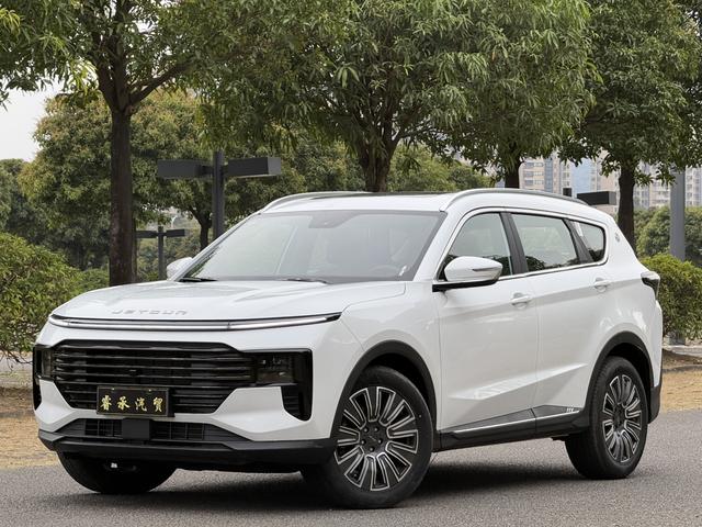 Chery Jetour X70 PLUS 2025 1.5T 6DCT Elite 5-Seater Used Car for Sale in Ghana -u22757327 | ZEEX AUTO
