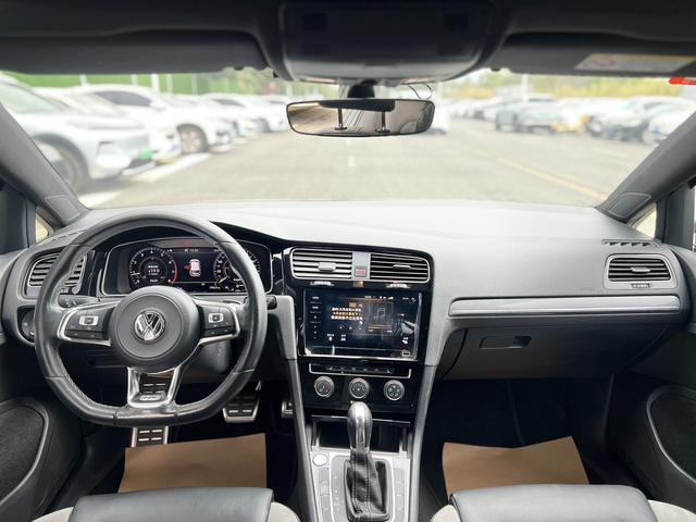 FAW-Volkswagen Golf 2020 Love Edition 280TSI DSG R-Line Used Car for Sale in Ghana -u22991027 | ZEEX AUTO
