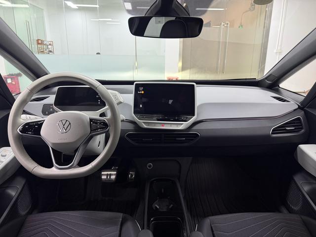 SAIC Volkswagen ID.3 2023 Pure Smart Enjoyment Version Used Car for Sale in Ghana -u22723643 | ZEEX AUTO