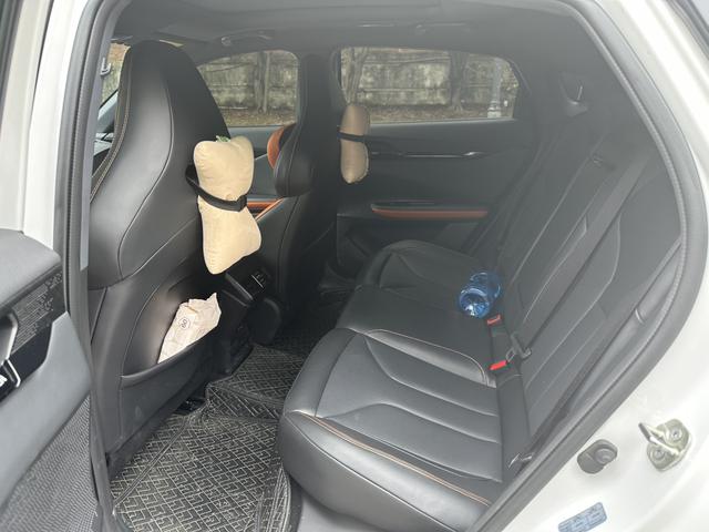 Changan UNI-V 2024 1.5T High Energy Version Used Car for Sale in Ghana -u22942034 | ZEEX AUTO