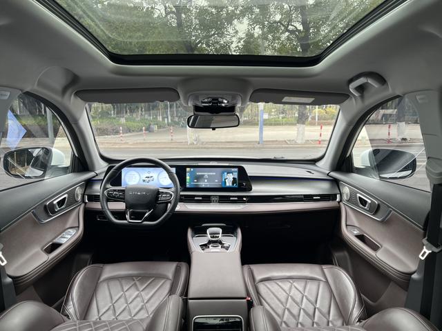 Chery Tiggo 8 PLUS 2024 Champion Edition Kunpeng 290TGDI DCT Luxury Enjoyment Version 5-seater Used Car for Sale in Ghana -u22526326 | ZEEX AUTO