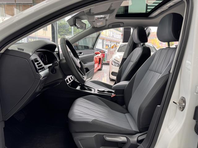 SAIC Volkswagen Lavida 2024 1.5L Automatic Starry Sky 5 Million Edition Used Car for Sale in Ghana -u22833501 | ZEEX AUTO