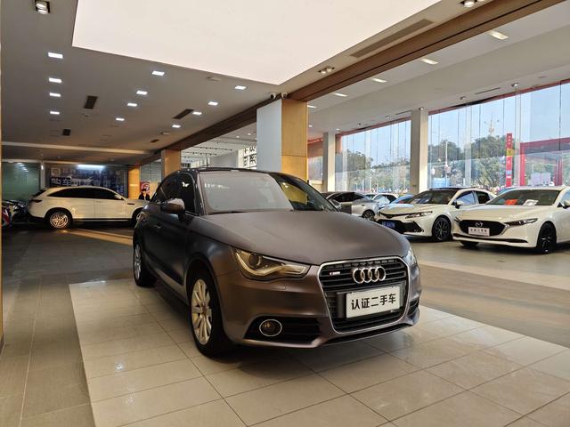 Audi A1 2014 Model 30 TFSI Sportback Comfort Version -u22670893 | ZEEX AUTO