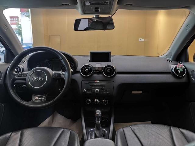 Audi A1 2014 Model 30 TFSI Sportback Comfort Version -u22670893 | ZEEX AUTO