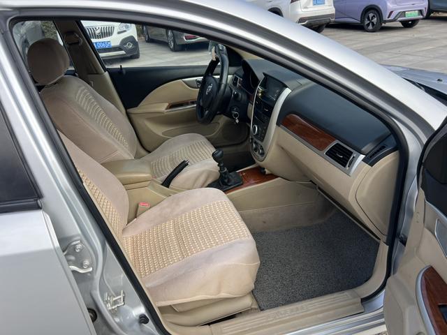 Buick Excelle 2013 Model 1.5L Manual Premium Version -u22749068 | ZEEX AUTO