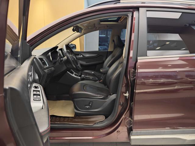 Baojun 560 2015 Model 1.8L Manual Luxury Version -u22665661 | ZEEX AUTO