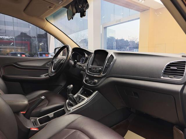 Baojun 560 2015 Model 1.8L Manual Luxury Version -u22665661 | ZEEX AUTO
