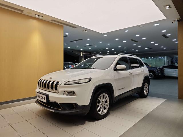 Jeep Cherokee 2017 2.4L Leading Edition Smart Package -u22437483 | ZEEX AUTO
