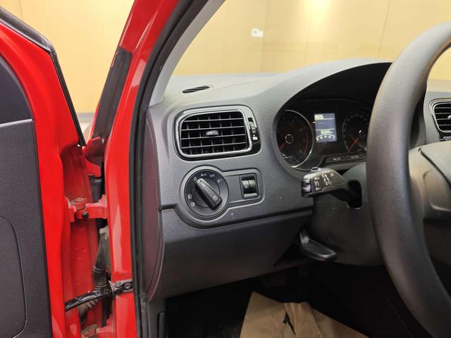 2014 Polo 1.6L Automatic 30th Anniversary Edition -u22634975 | ZEEX AUTO