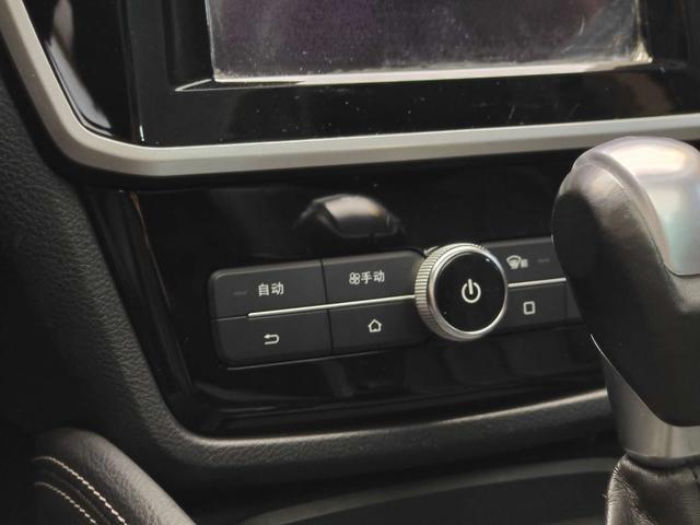 Song MAX 2017 1.5T Automatic Smart Connect Elite 7-Seater -u22370322 | ZEEX AUTO