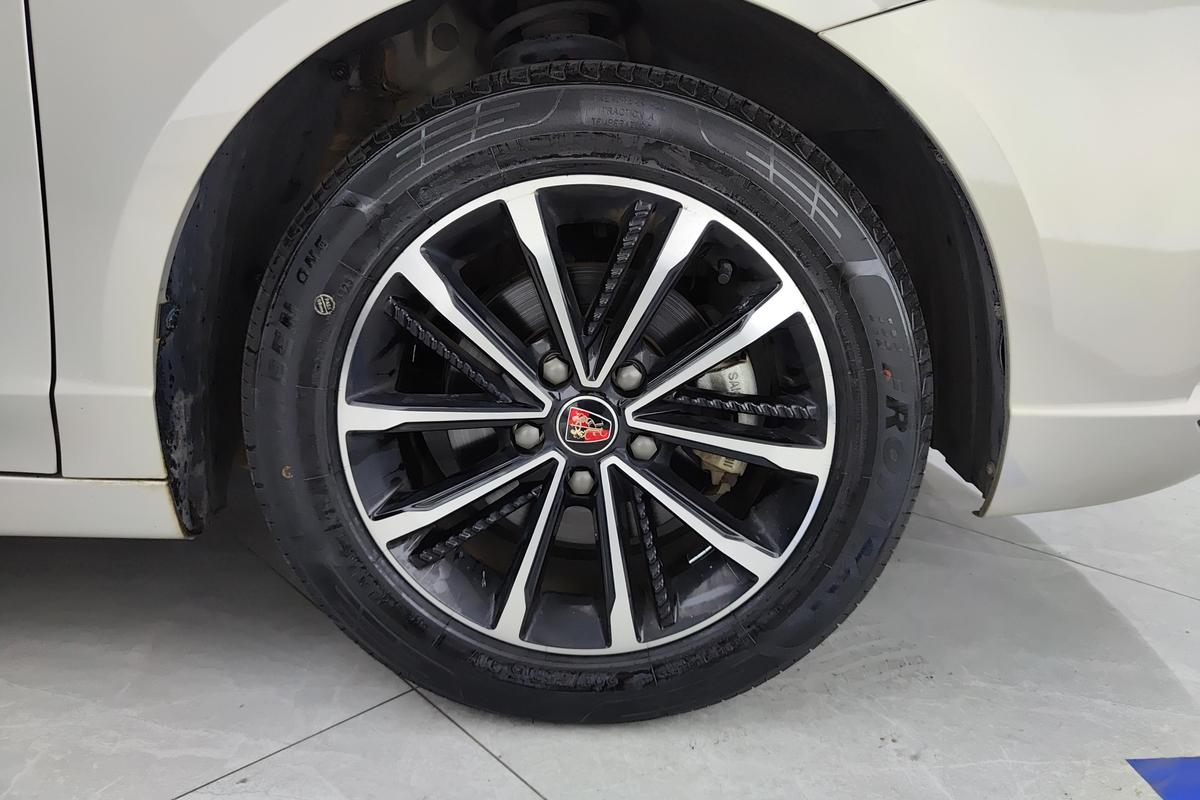 Roewe i5 2020 Model 1.5L CVT 4G Connect Luxury Flagship Version -u22418789 | ZEEX AUTO