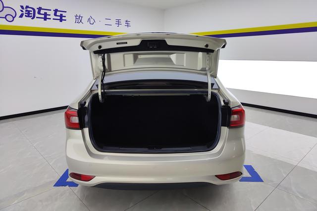 Roewe i5 2020 Model 1.5L CVT 4G Connect Luxury Flagship Version -u22418789 | ZEEX AUTO