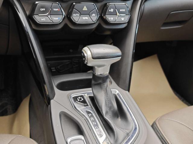 Trumpchi GS4 2017 Model 235T Automatic 2WD Luxury Smart Connect Edition -u22648528 | ZEEX AUTO