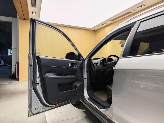 Trumpchi GS5 2012 Model 2.0L Automatic 2WD Luxury Version -u22626011 | ZEEX AUTO