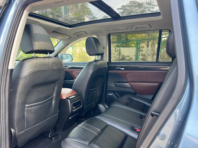 GAC Trumpchi GS8 2017 320T 2WD Luxury Smart Connect Edition 7-Seater -u22564840 | ZEEX AUTO