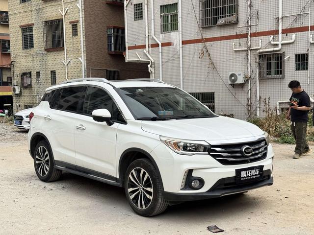 GAC Trumpchi GS4 2017 235T Automatic 2WD Luxury Smart Connect Version -u22842117 | ZEEX AUTO