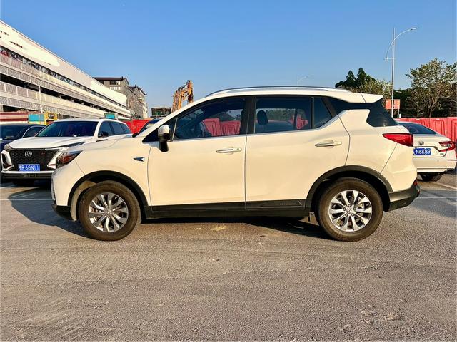 GAC Trumpchi GS3 2020 Model 235T Automatic Comfort Version -u22505416 | ZEEX AUTO