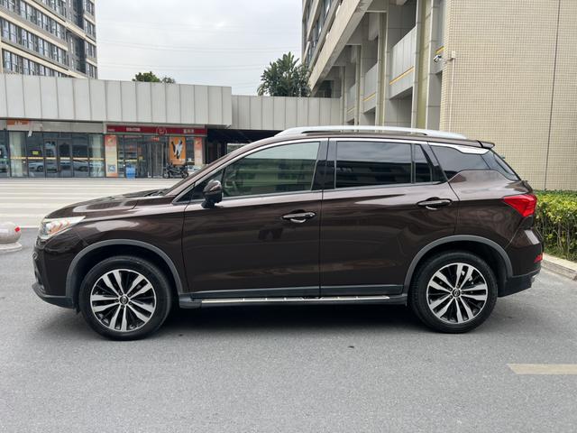 GAC Trumpchi GS4 2017 Model 235T Automatic 2WD Luxury Smart Connect Version -u22756483 | ZEEX AUTO