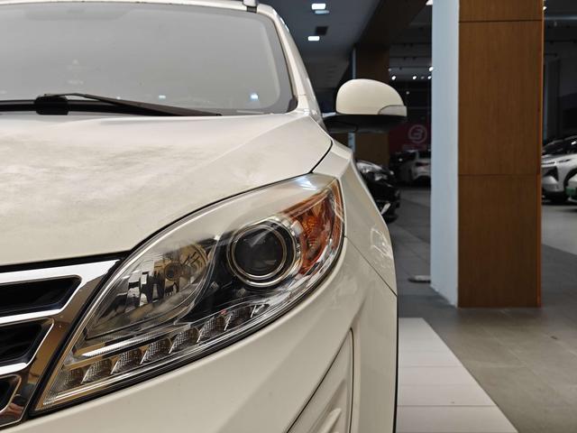Trumpchi GS5 2013 Model 1.8T Automatic 2WD Luxury Version -u22124063 | ZEEX AUTO