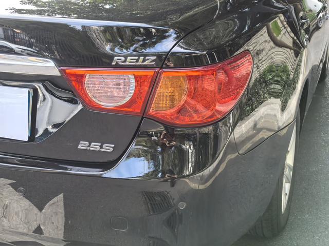 FAW Toyota Reiz 2010 Model 2.5S Fengdu Jinghua Edition -u21958053 | ZEEX AUTO