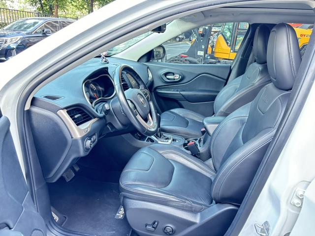 Jeep Cherokee 2016 2.0L Superior Edition -u22524801 | ZEEX AUTO
