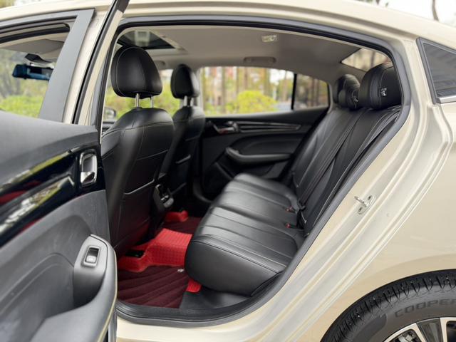 SAIC Motor Roewe i5 2021 Model 1.5L CVT Diamond Edition -u22742189 | ZEEX AUTO