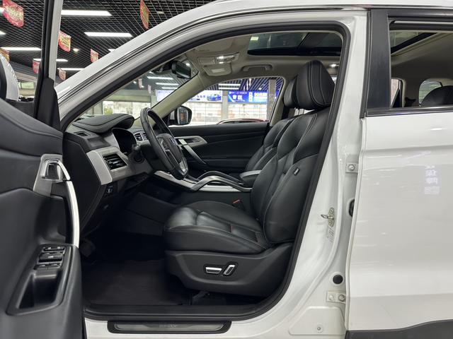 Geely Boyue 2018 1.8TD Automatic 2WD Smart Connected 4G Internet Edition -u22036642 | ZEEX AUTO