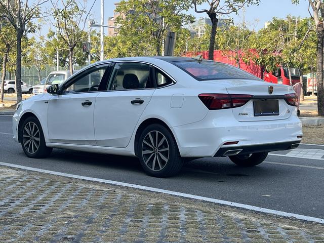 SAIC Motor Roewe i6 Classic 2018 Model 20T Automatic Internet Smart Edition -u22699846 | ZEEX AUTO