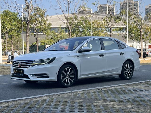 SAIC Motor Roewe i6 Classic 2018 Model 20T Automatic Internet Smart Edition -u22699846 | ZEEX AUTO