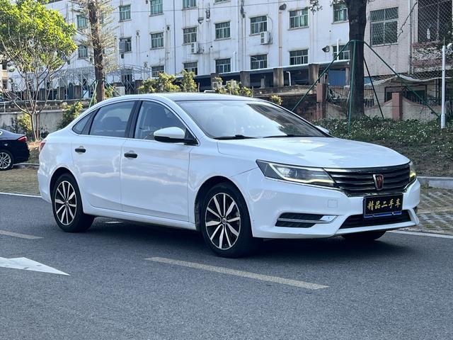 SAIC Motor Roewe i6 Classic 2018 Model 20T Automatic Internet Smart Edition -u22699846 | ZEEX AUTO