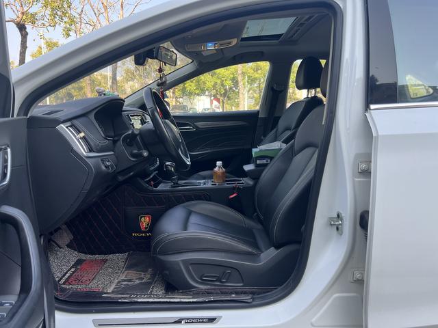 SAIC Motor Roewe i6 Classic 2018 Model 20T Automatic Internet Smart Edition -u22699846 | ZEEX AUTO