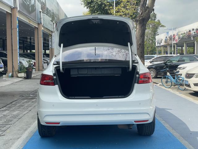 Ford Escort 2017 Happy Edition 1.5L Automatic Fashion Model -u18575188 | ZEEX AUTO